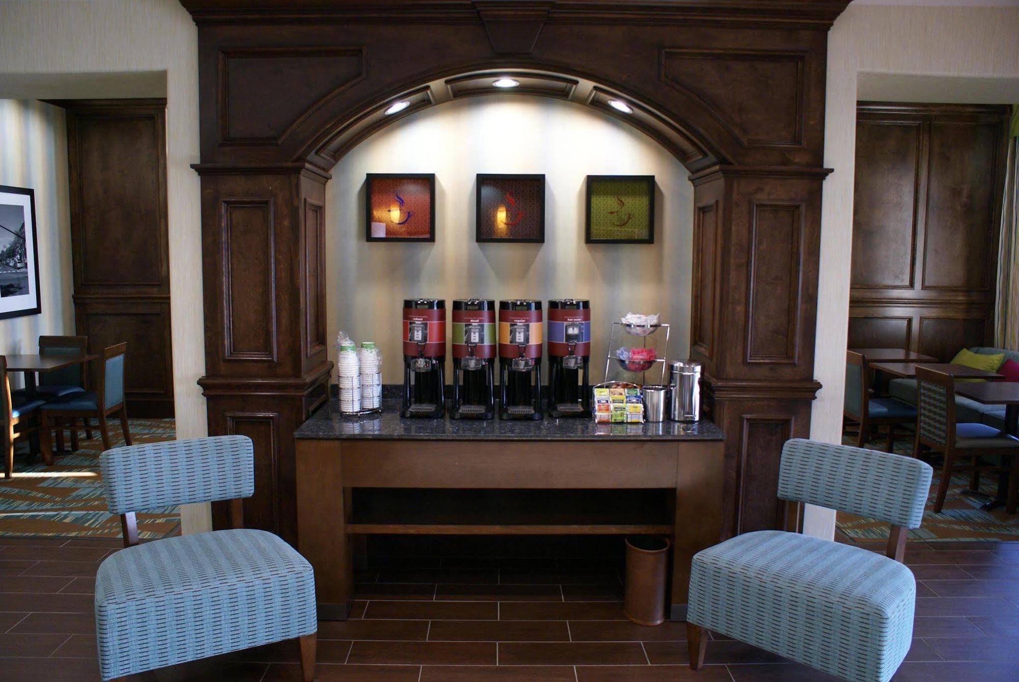 Hampton Inn & Suites Center Zewnętrze zdjęcie